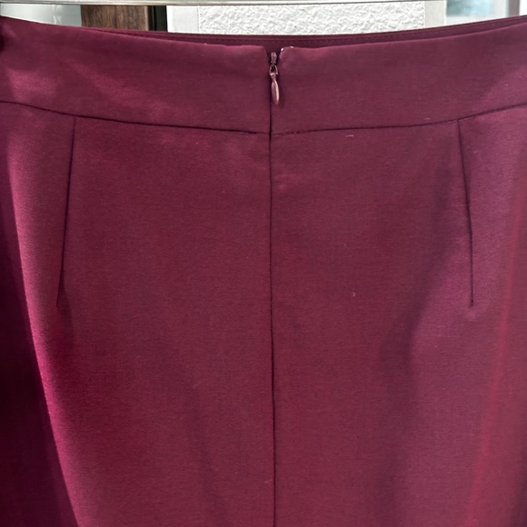 Liz Claiborne Faux Wrap Pencil Skirt - Maroon/Burgundy Size 10 - Picture 5 of 9